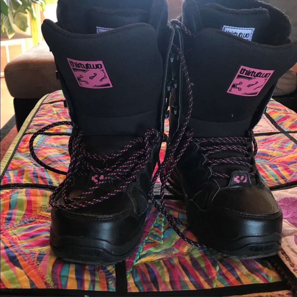 ThirtyTwo Women’s snowboarding boot